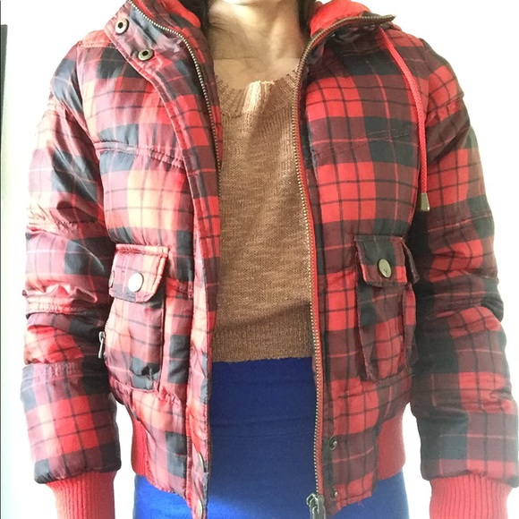 H&M Black and red plaid hooded puffer jacket - Picture 4 of 8